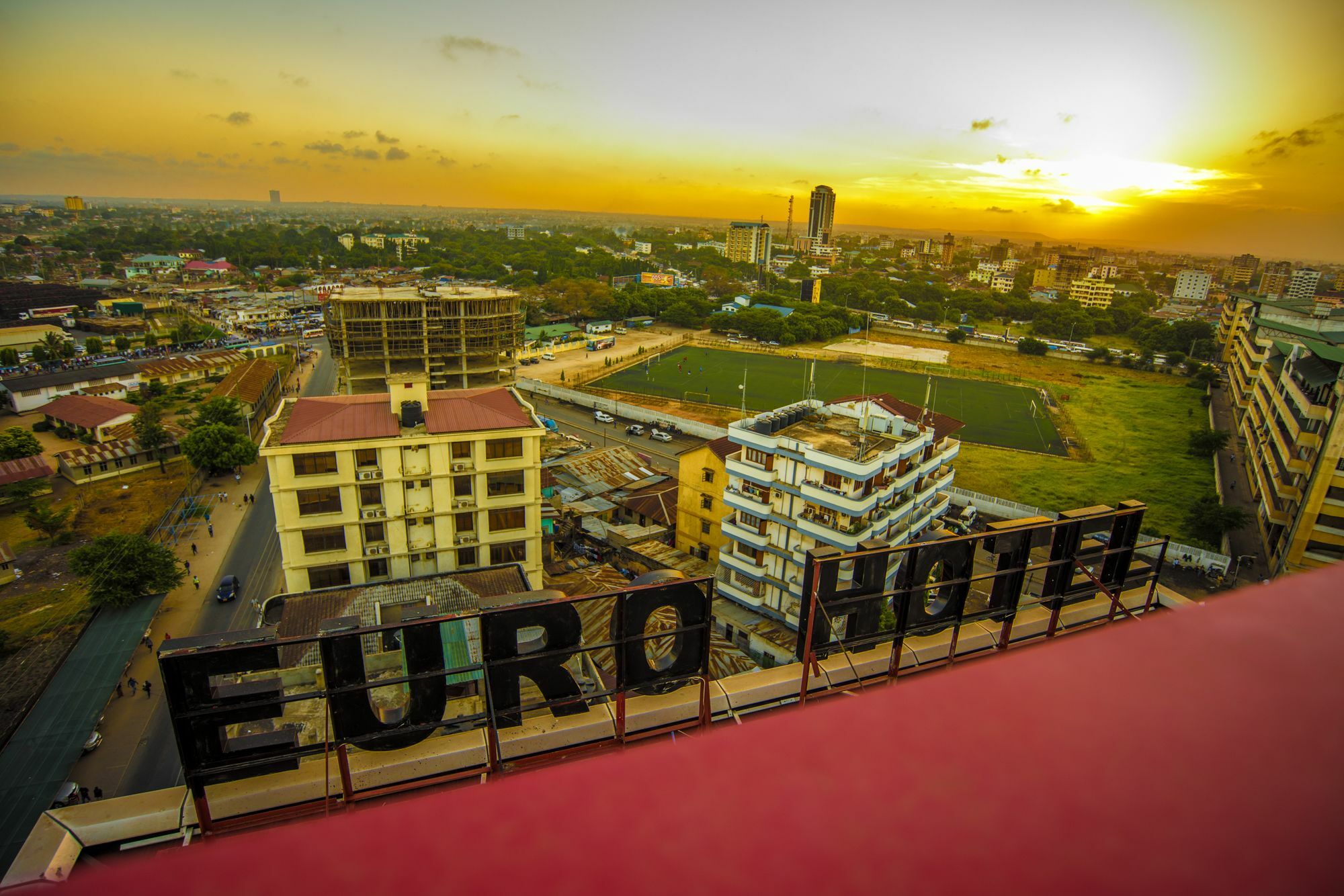 Euro Hotel And Apartments Daressalam Exterior foto